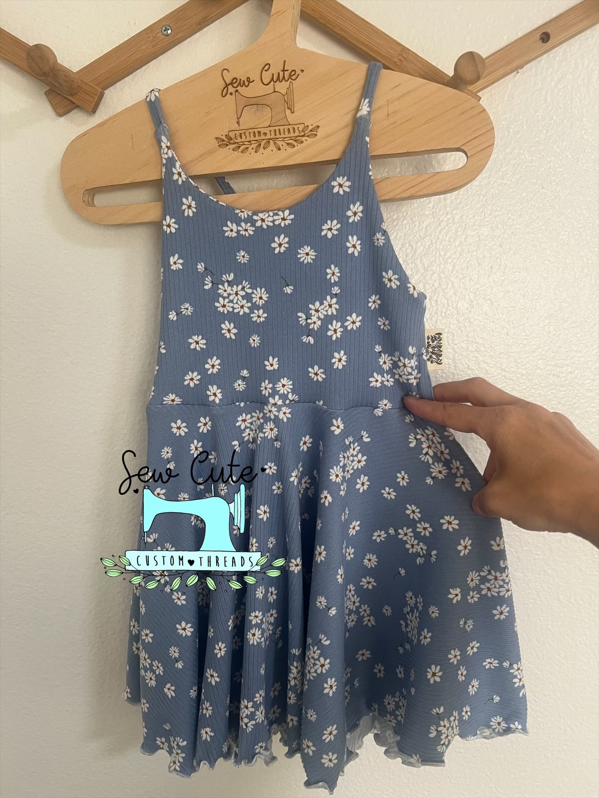 Floral Brielle crisscross- size 4T