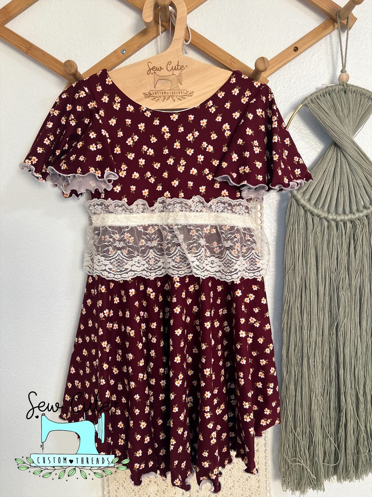 Vintage dress- size 6 - Sew Cute Custom Threads